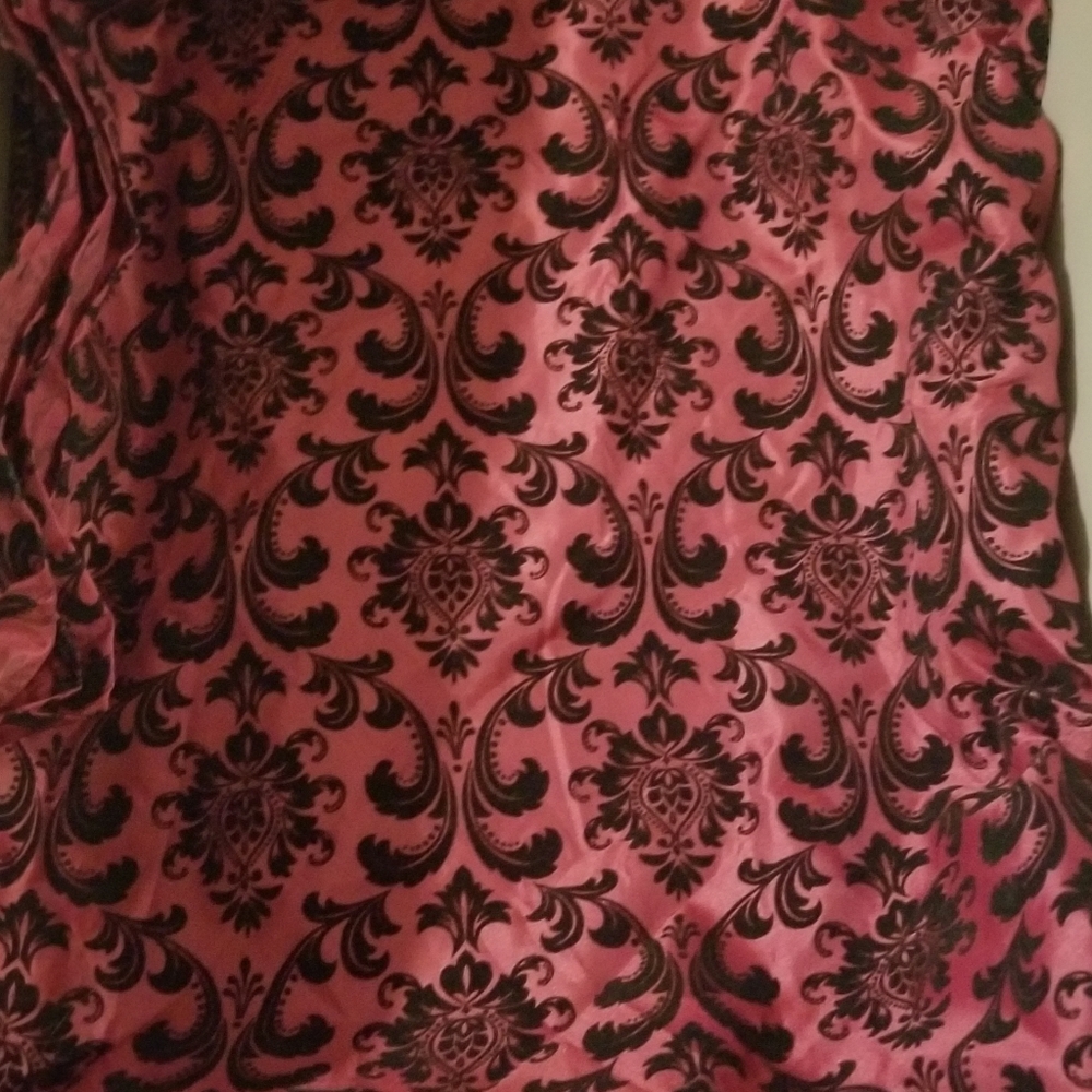 NWOT  Beautiful Fabric Shower Curtain